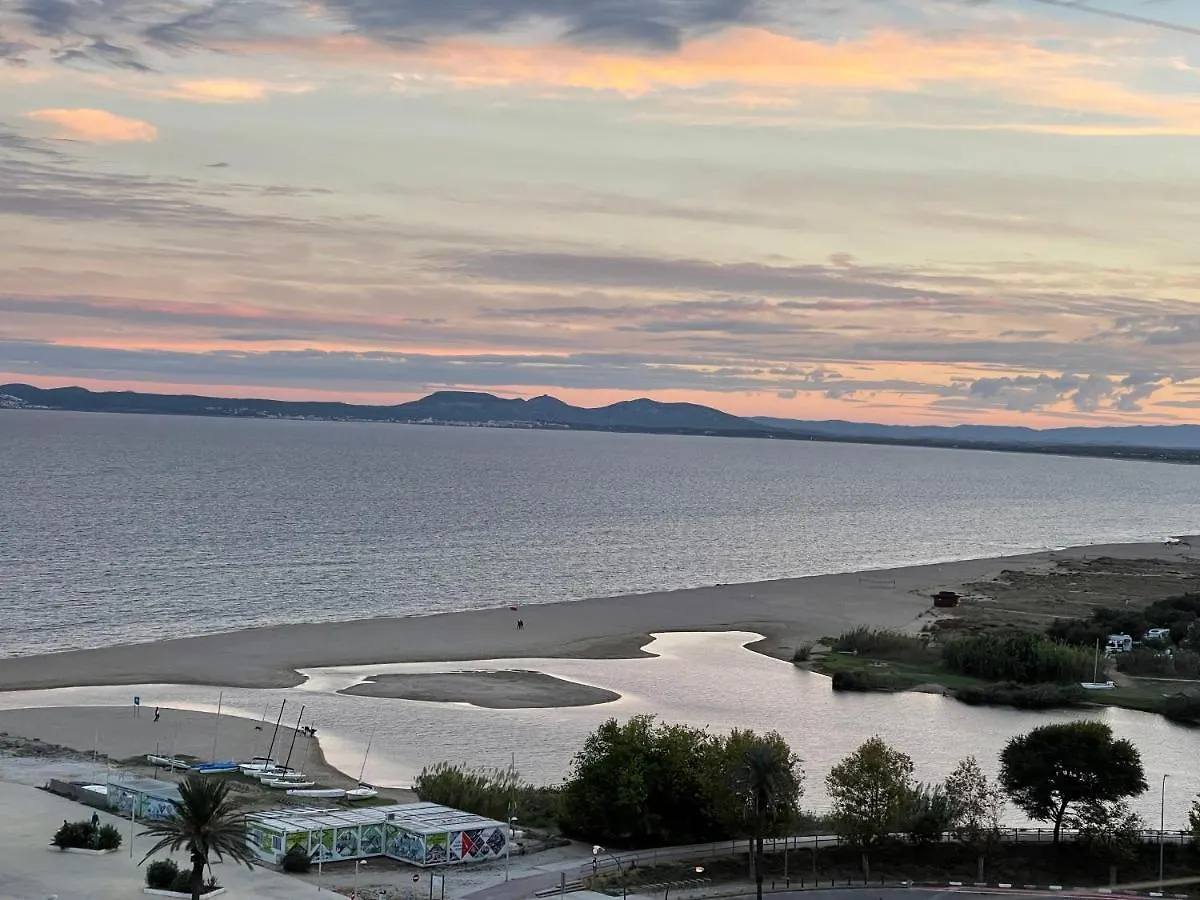 Apartament Four Seasons Empuriabrava 0*,  Hiszpania